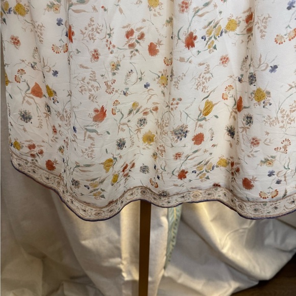 JOIE 100% Silk Beige Floral Boho
Peasant Sheer 3/4 Sleeve Blouse/Top (Size M) - Picture 9 of 9